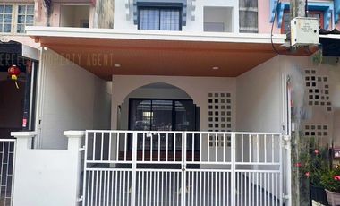 For sale 3 bedrooms townhouse in Nong Chok, Bangkok
