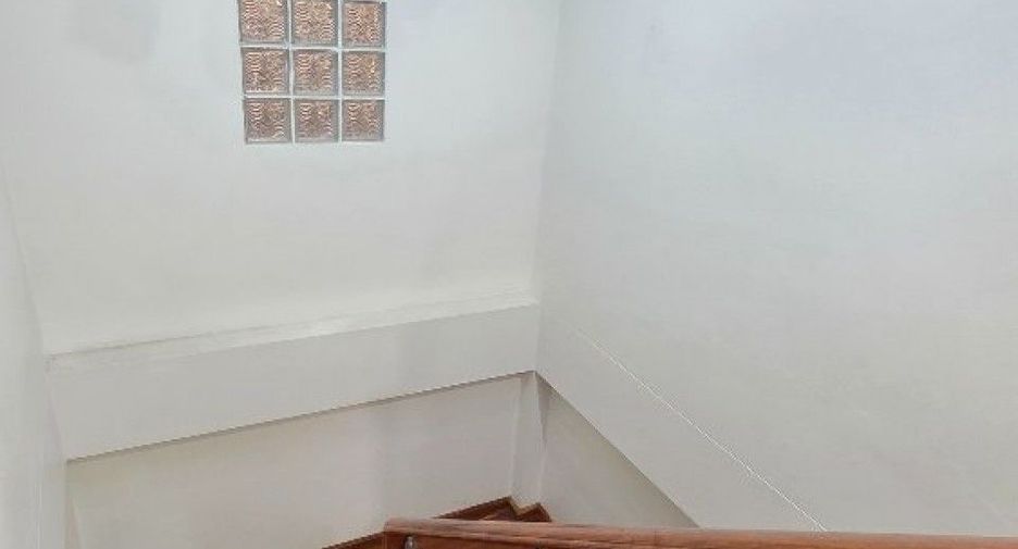 出售 6 卧室 独立屋 在 Mueang Roi Et, Roi Et