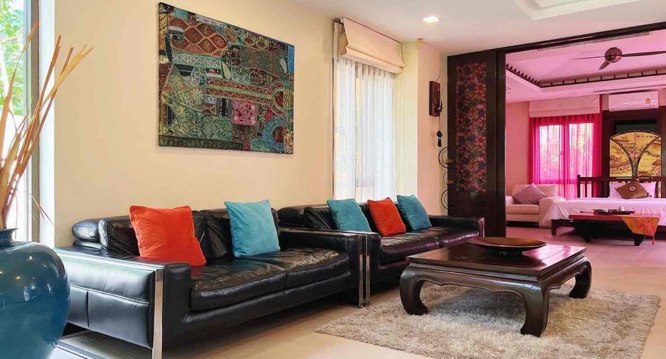 Villa en alquiler de 5 habitaciones en Bang Lamung, Chonburi