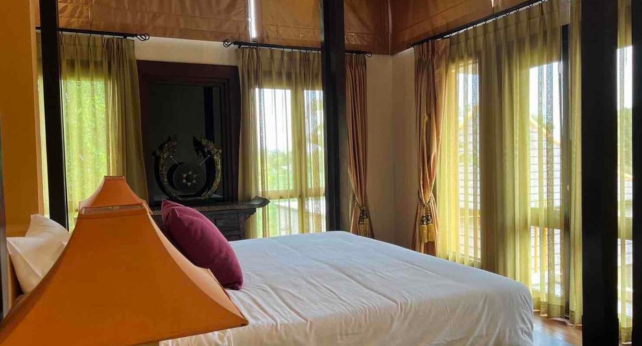 Villa en alquiler de 5 habitaciones en Bang Lamung, Chonburi