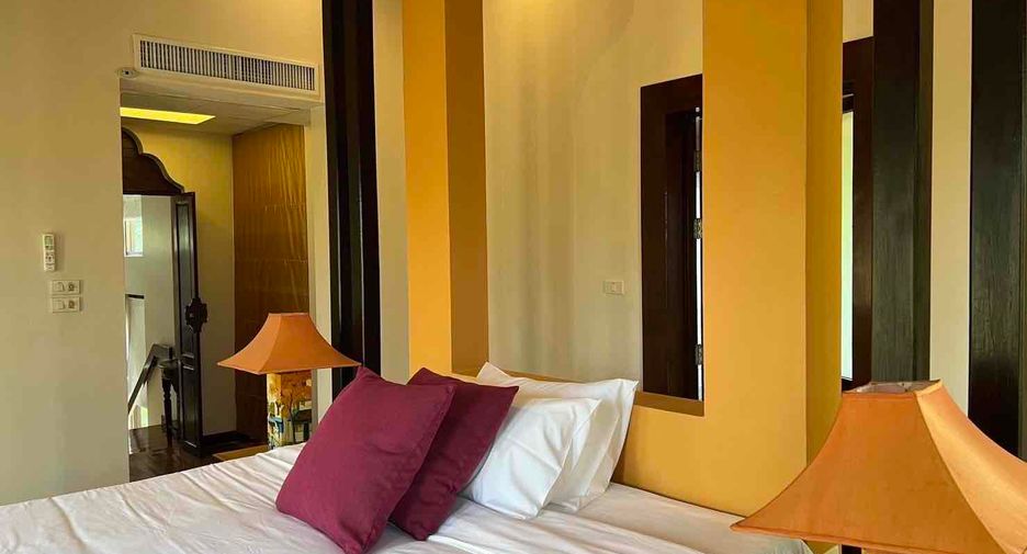 Villa en alquiler de 5 habitaciones en Bang Lamung, Chonburi