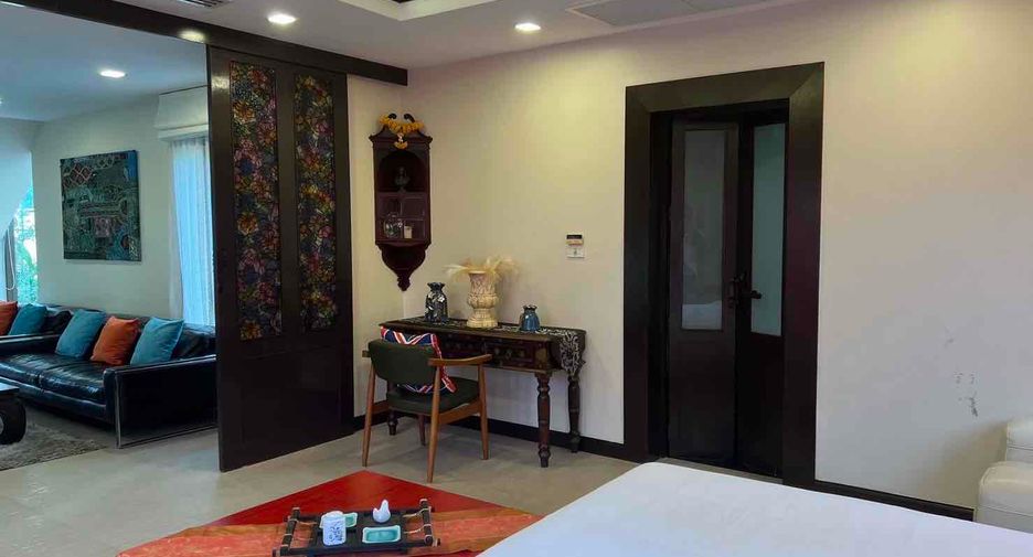 Villa en alquiler de 5 habitaciones en Bang Lamung, Chonburi