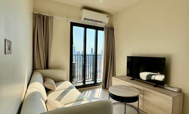 Condo en alquiler de 2 habitaciones en Khlong San, Bangkok