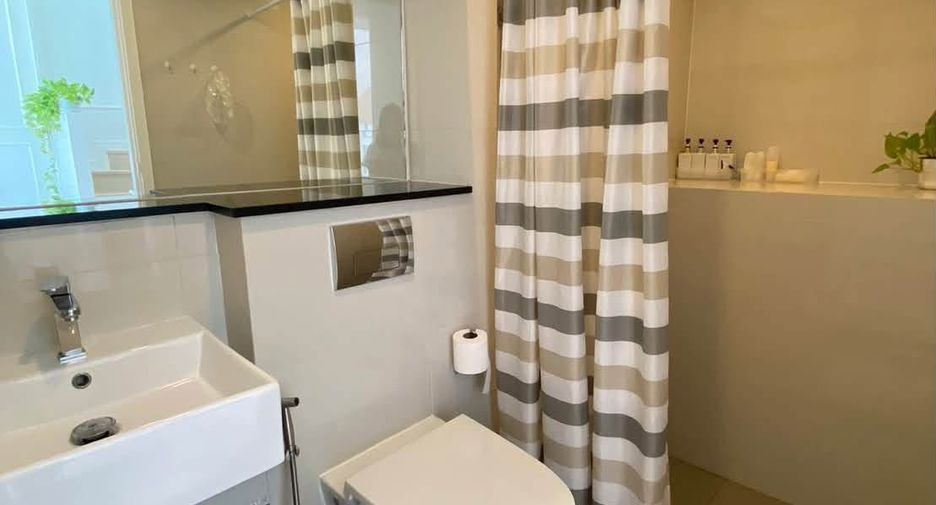 Condo en alquiler de 2 habitaciones en Sathon, Bangkok