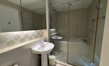 Wohnung zum Kauf mit 1 Zimmer in Khlong Toei, Bangkok