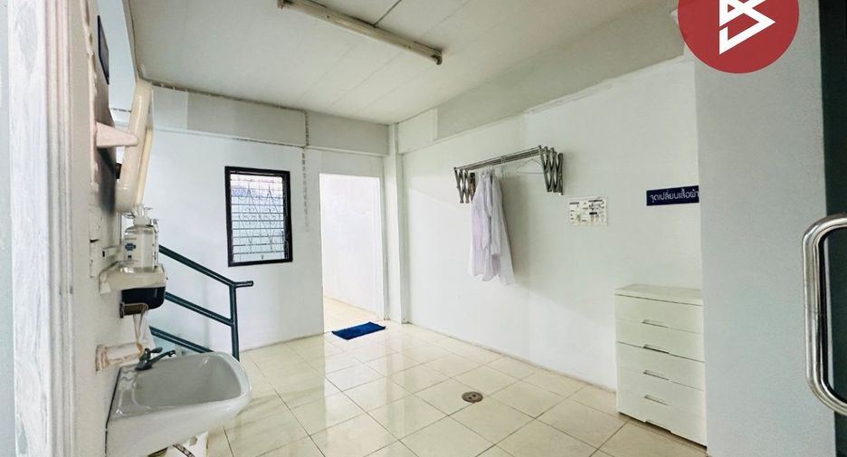 À vendre 2 chambres local commercial à Sao Hai, Saraburi