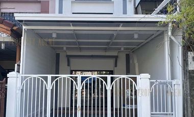 Casa adosada en venta de 2 habitaciones en Lat Krabang, Bangkok