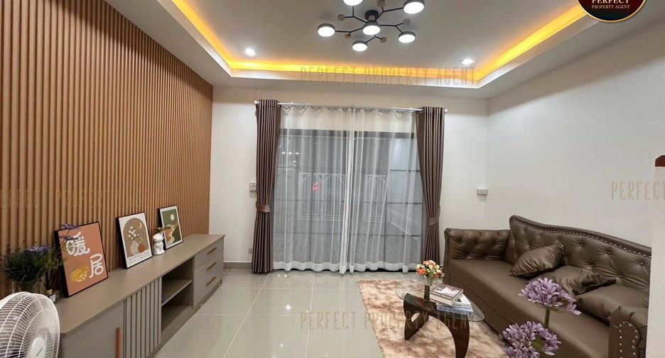 Casa adosada en venta de 2 habitaciones en Lat Krabang, Bangkok