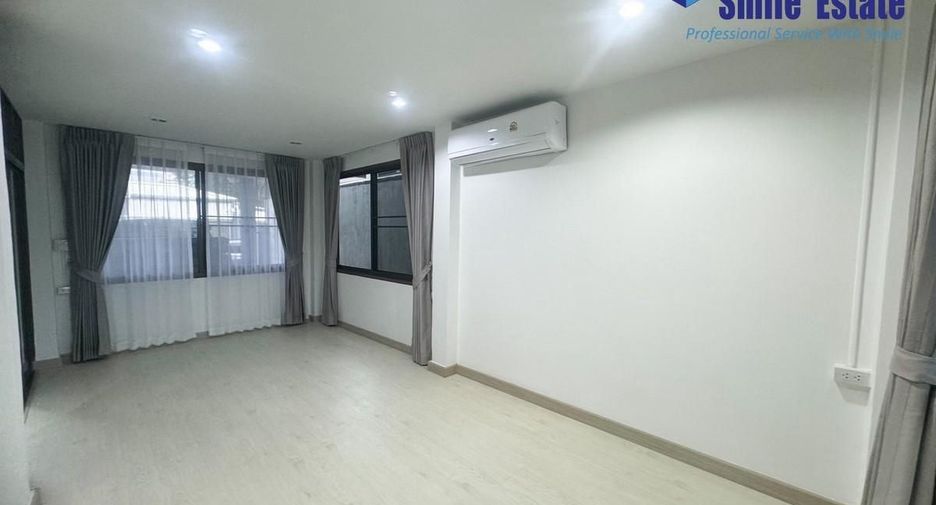 出租 5 卧室 独立屋 在 Chatuchak, 曼谷