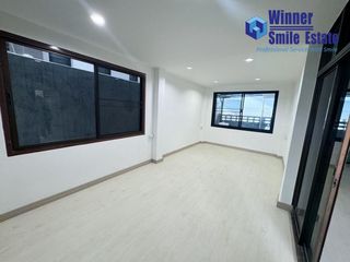 出租 5 卧室 独立屋 在 Chatuchak, 曼谷