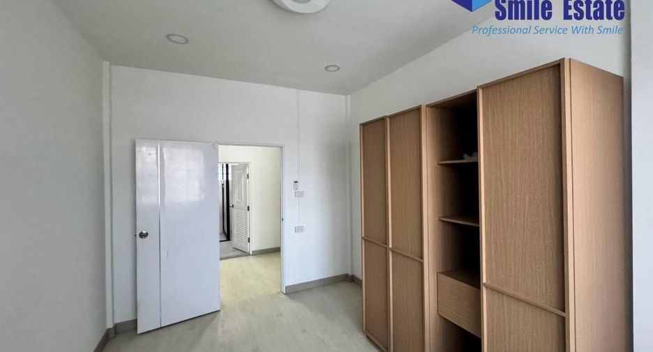 出租 5 卧室 独立屋 在 Chatuchak, 曼谷