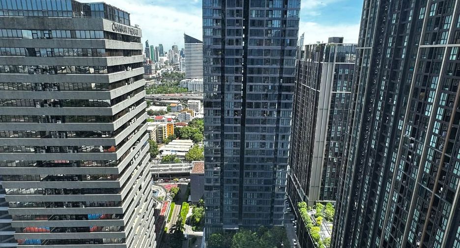 Condo en alquiler de 1 habitaciones en Huai Khwang, Bangkok