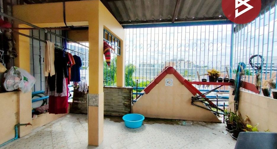 Reihenhaus zum Kauf mit 2 Zimmer in Mueang Samut Prakan, Samut Prakan