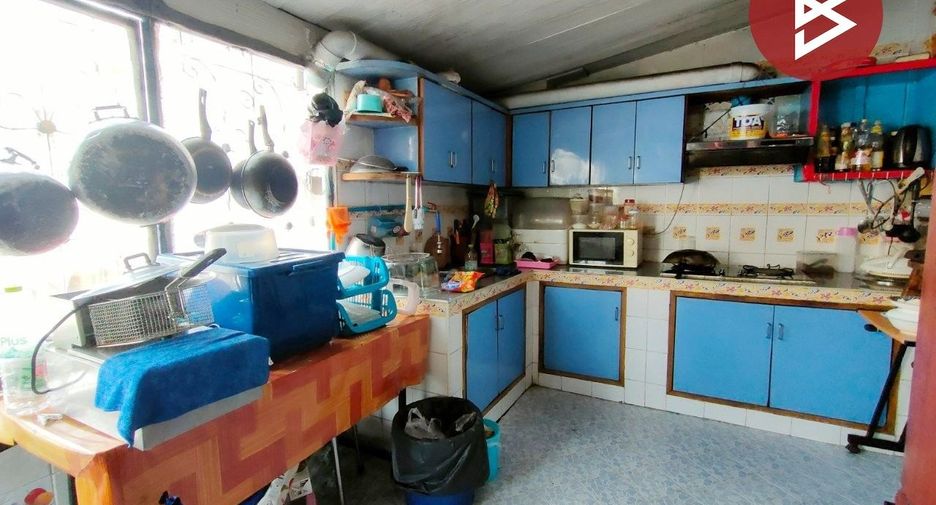 Reihenhaus zum Kauf mit 2 Zimmer in Mueang Samut Prakan, Samut Prakan