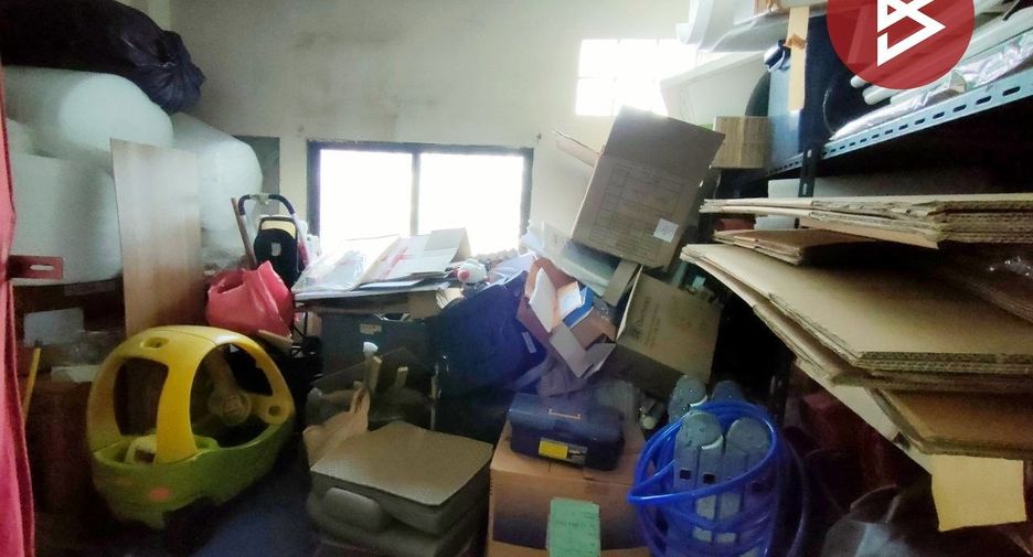 Reihenhaus zum Kauf mit 2 Zimmer in Mueang Samut Prakan, Samut Prakan