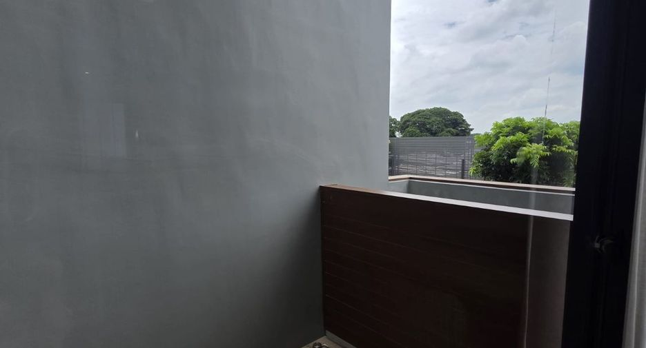 For rent そして for sale 4 ベッドルーム house in Bang Kapi, Bangkok