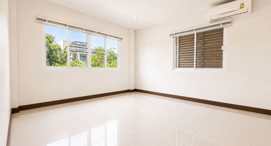 出售 4 卧室 独立屋 在 Mueang Nonthaburi, Nonthaburi