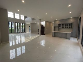 For sale 5 ベッドルーム house in Bang Kapi, Bangkok