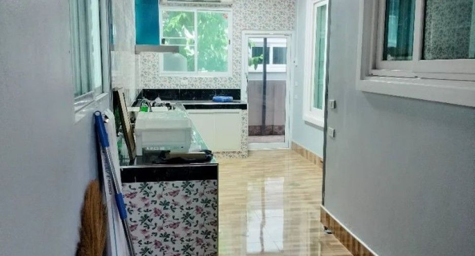 À vendre 3 chambres maison à Mueang Chachoengsao, Chachoengsao