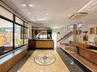Casa en alquiler de 4 habitaciones en Bang Lamung, Chonburi