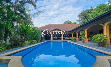 For sale 4 bedrooms house in Huay Yai, Pattaya