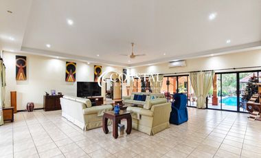 For sale 4 bedrooms house in Huay Yai, Pattaya