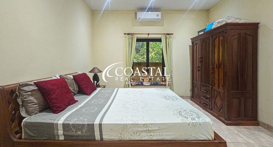For sale 4 bedrooms house in Huay Yai, Pattaya
