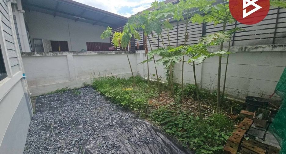 À vendre 2 chambres maison à Phan Thong, Chonburi