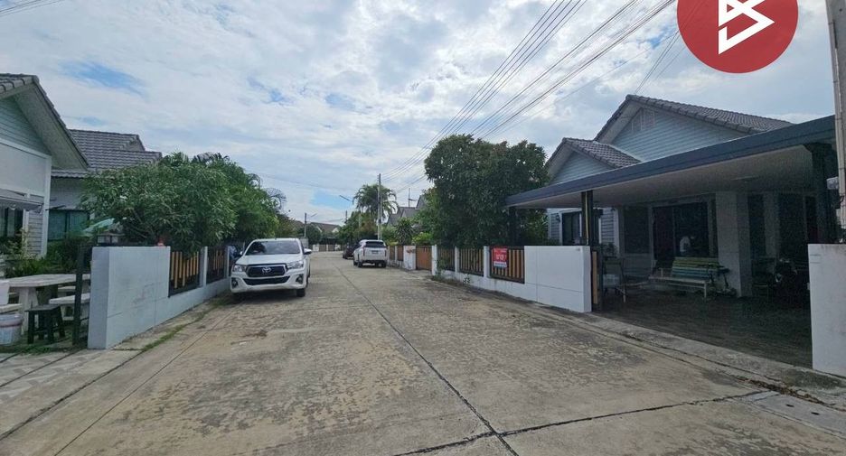 À vendre 2 chambres maison à Phan Thong, Chonburi