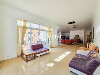 For sale 5 bedrooms house in Bang Lamung, Chonburi