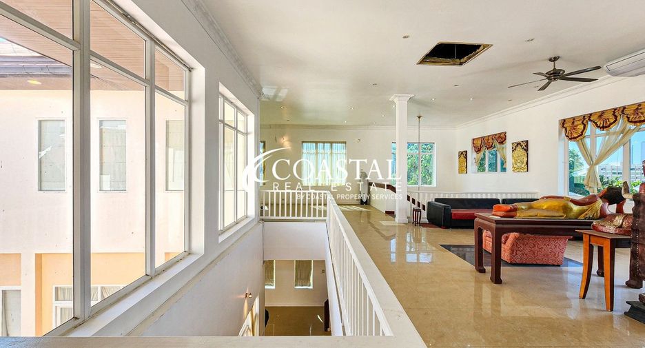 For sale 5 bedrooms house in Bang Lamung, Chonburi