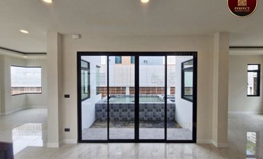 For sale 3 bedrooms house in Bang Phli, Samut Prakan