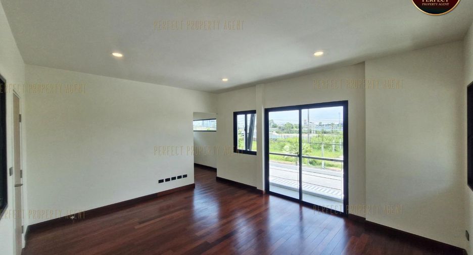 For sale 3 bedrooms house in Bang Phli, Samut Prakan
