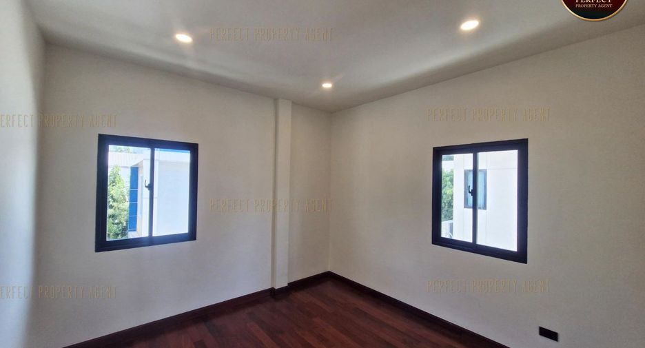 For sale 3 bedrooms house in Bang Phli, Samut Prakan