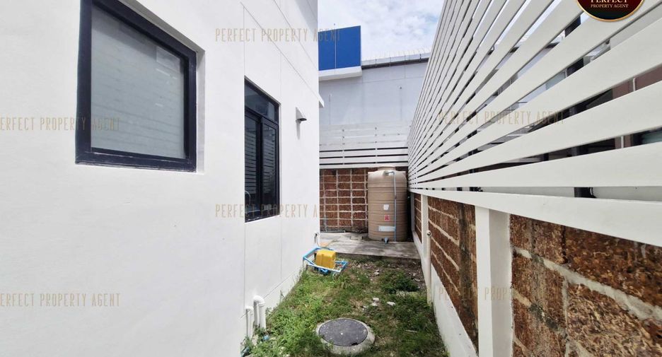 For sale 3 bedrooms house in Bang Phli, Samut Prakan