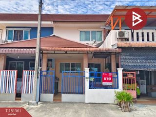 For sale 3 ベッドルーム townhouse in Sam Phran, Nakhon Pathom