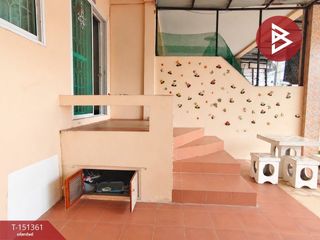 For sale 3 ベッドルーム townhouse in Sam Phran, Nakhon Pathom