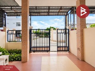 For sale 3 ベッドルーム townhouse in Sam Phran, Nakhon Pathom
