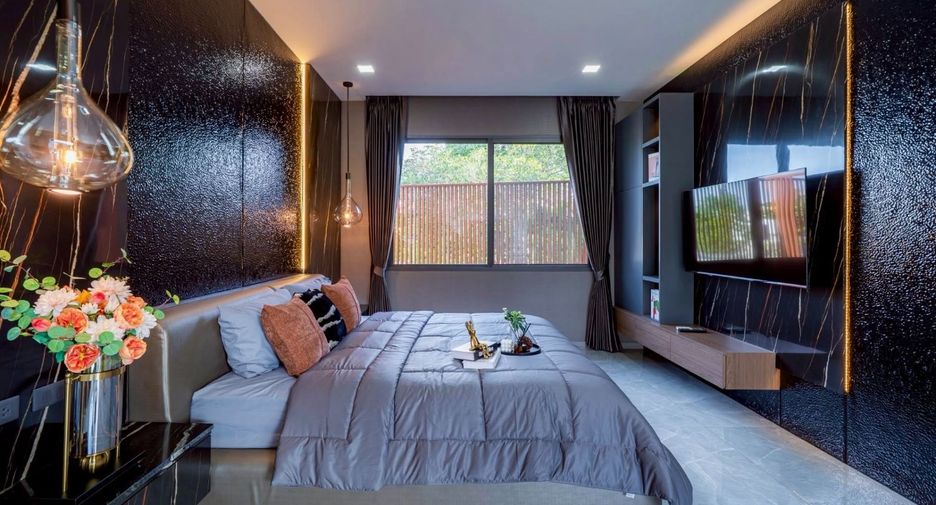 Villa en venta de 6 habitaciones en Bang Lamung, Chonburi