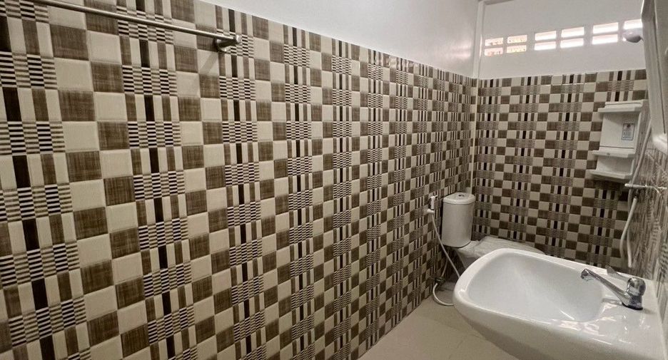 Local comercial en alquiler de 4 habitaciones en Khlong San, Bangkok