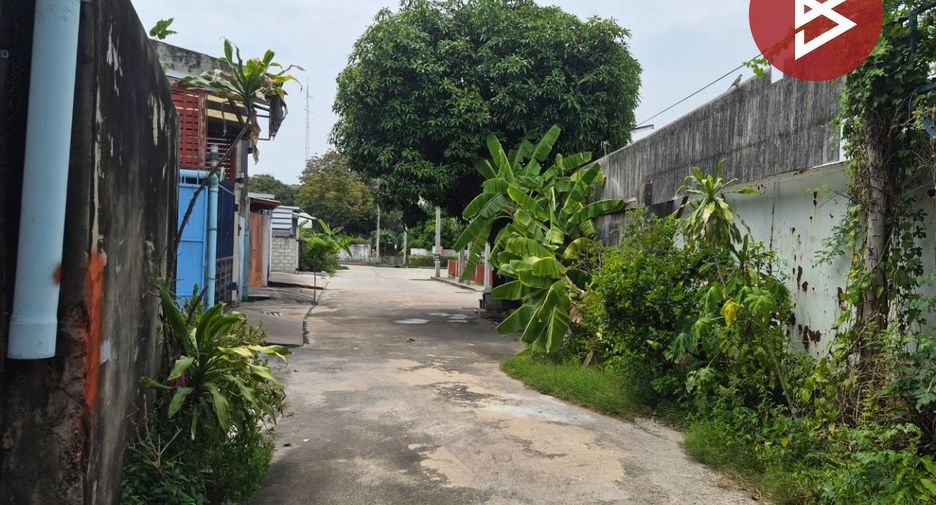 Local comercial en alquiler de 2 habitaciones en Mueang Chon Buri, Chonburi