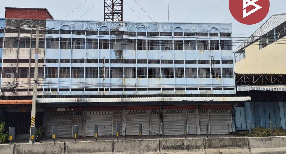 Local comercial en alquiler de 2 habitaciones en Mueang Chon Buri, Chonburi