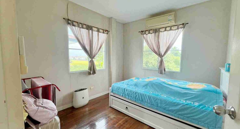 Haus zum Kauf mit 3 Zimmer in Min Buri, Bangkok