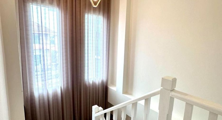 For sale 4 ベッドルーム house in San Kamphaeng, Chiang Mai