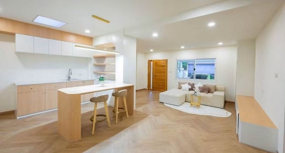 For sale 4 ベッドルーム house in San Kamphaeng, Chiang Mai