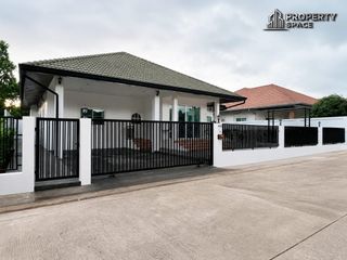 Haus zur Miete mit 4 Zimmer in Bang Lamung, Chonburi