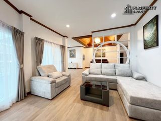 Haus zur Miete mit 4 Zimmer in Bang Lamung, Chonburi