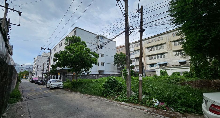 Grundstück zur Miete in Bang Kapi, Bangkok