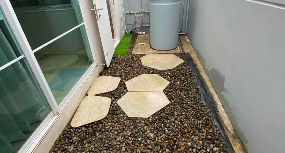 Reihenhaus zur Miete mit 3 Zimmer in Prawet, Bangkok