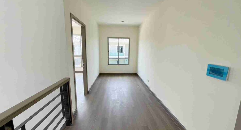 Haus zum Kauf mit 4 Zimmer in Saphan Sung, Bangkok